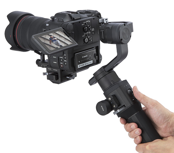 Canon EOS C70 con gimbal