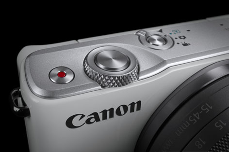 Canon EOS M10, controlli manuali e per esperti