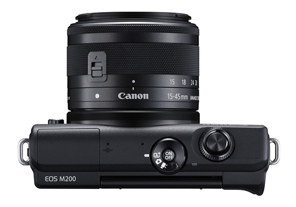 Canon EOS M200 con lo zoom M15-45mm