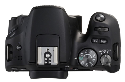 Canon EOS 200D, reflex di primo livello Canon EOS 200D, reflex APS-C semplice e tecnologica