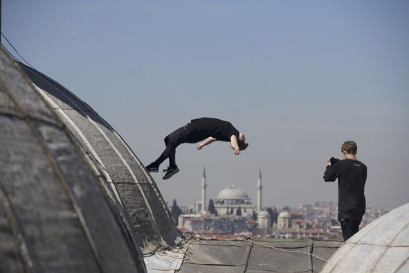 Canon EOS alla prova parkour con gli Storror