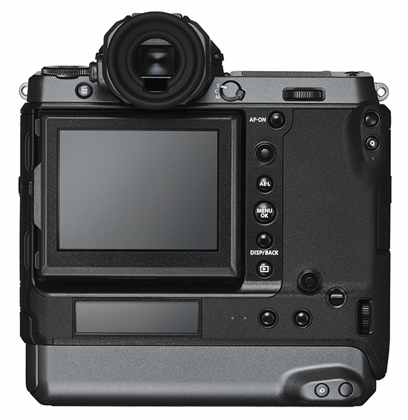 Fujifilm GFX100, doppio display sul retro Fujifilm GFX100, il retro della medioformato con i due display.