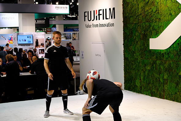 Fujifilm a Photokina 2018, lancio della GFX 50R Stand Fujifilm a Photokina 2018