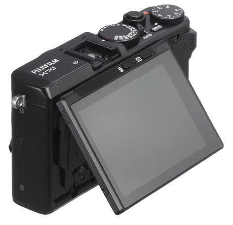 Fujifilm X70, ottica fissa 18.5mm, LCD orientabile