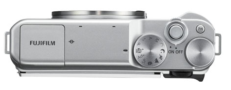 Fujifilm X-A10, entry level APS-C con controlli automatici e manuali