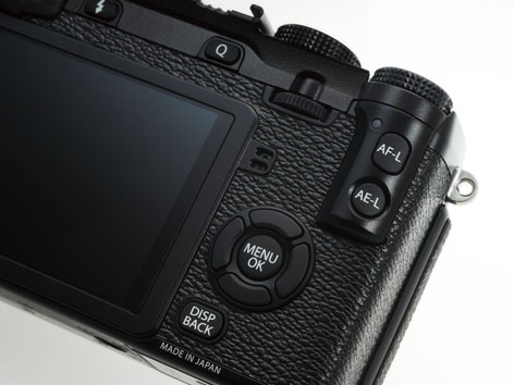 Fujifilm X-E2S, mirrorless APS-C con prestazioni ed ergonomia migliorate, back