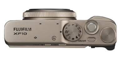 Fujifilm XF10, compatta APS-C leggera, ideale per viaggi e vita social