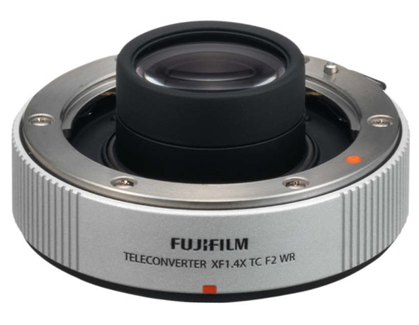 XF1.4X TC F2 WR, alto profilo per tele di qualità XF1.4X TC F2 WR, moltiplicatore di focale per i supertele di fascia alta Fujinon