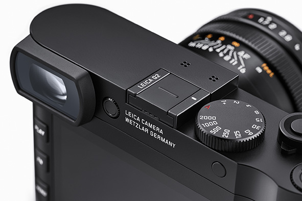 Leica Q2, mirino OLED e design pulito Leica Q2 con mirino OLED e corpo all weather.