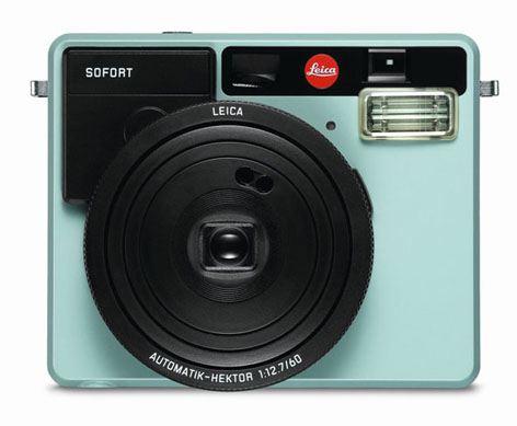 Leica Sofort, la fotocamera per foto istantanee con pellicola a colori o bianconero