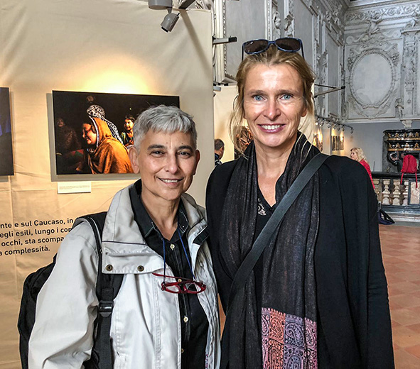 Monika Bulaj workshop e mostra in Italia L'incontro con la fotografa e documentarista polacca Monika Bulaj.