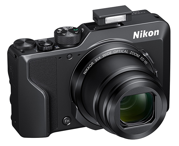Nikon Coolpix A1000, superzoom ben dotata con video 4K e mirino integrato.