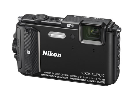 Nikon Coolpix AW130, compatta per sub e avventura