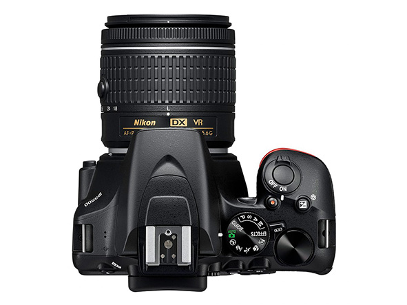Nikon D3500, comandi e ghiere per un utilizzo confortevole