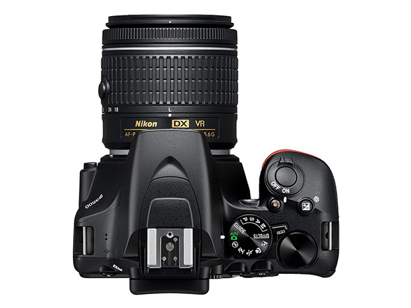 Nikon D3500, tutto a portata di mano Nikon D3500, comandi e ghiere per un utilizzo confortevole