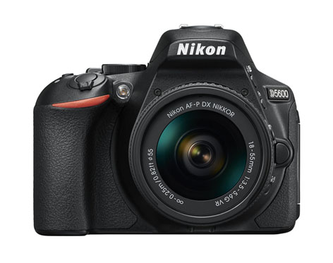 Nikon D5600, reflex DX con tecnologia Snapbridge