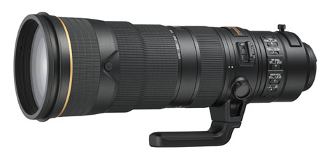 Uno zoom super tele, Nikkor 180-400mm TC1.4, con moltiplicatore incorporato Nikkor AFS 180-400, zoom super tele con moltiplicatore 1.4 integrato per foto sportiva e naturalistica