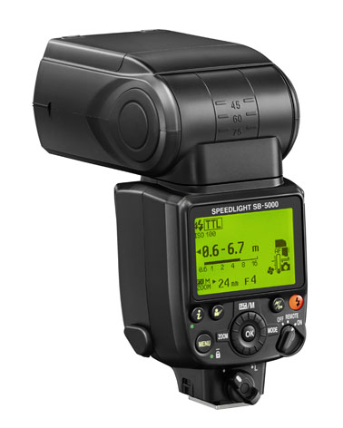 Nikon Speedlight SB5000, il flash con controllo radio per illuminazione creativa