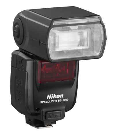 Nikon Speedlight SB5000, il flash con controllo radio