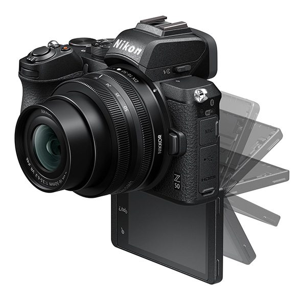 Nikon Z50 con LCD inclinabile.