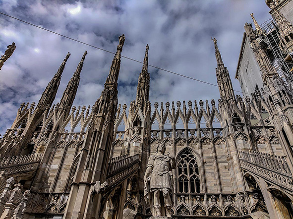 La prova sul campo del Nokia 9 Pure View con un soggetto comune, il Duomo di Milano.
