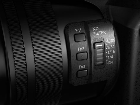 Panasonic Lumix FZ2000 con ottica Leica, super zoom equivalente a 24-480mm F2.8-4