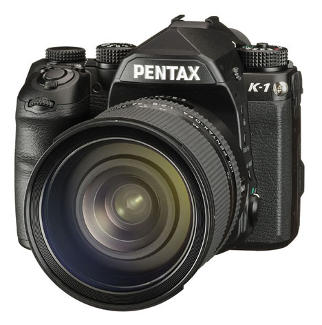 Penta K-1 con 24-70mm, l'ammiraglia full frame