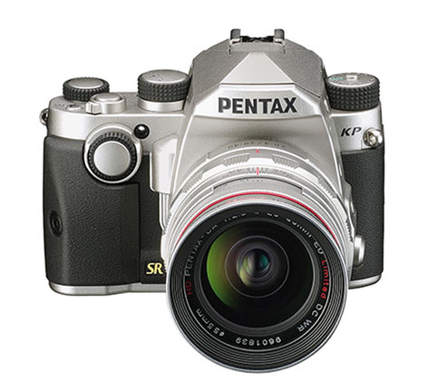 Pentax KP, reflex formato APS-C con sensibilità elevata