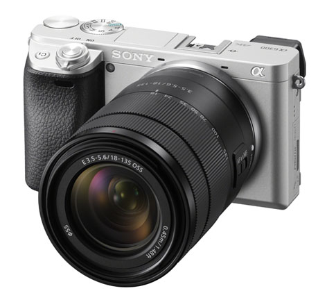 Sony A6300, mirrorless APS-C con il nuovo SEL 18-135mm OSS