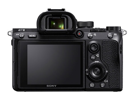 Sony A7 III, gamma dinamica di 15 stop e ISO oltre 200.000 Sony A7 III, full frame mirrorless dal corpo compatto ma con tecnologia elevata