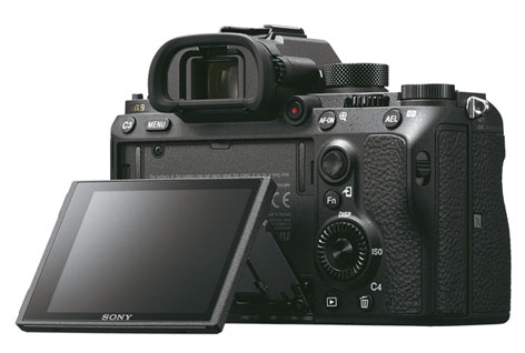 Sony A9, nuova mirrorless full frame con mirino EVF ad alte prestazioni