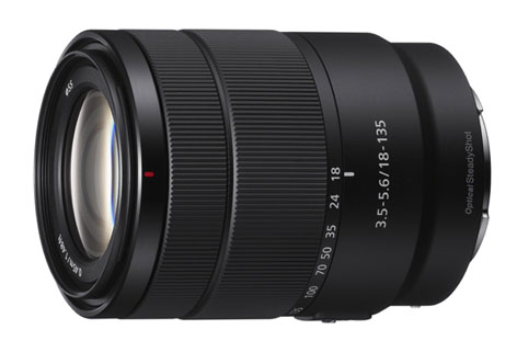 Sony SEL 18-135mm OSS, dal grandangolo al tele Sony SEL 18-135mm OSS, zoom versatile per ogni tipo di fotografia, ideale per il viaggio