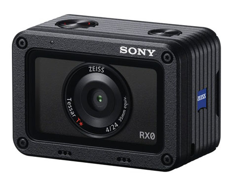 Sony RX0, la RX resistente che va sott'acqua Sony RX0, foto videocamera protetta contro acqua, umidità e polvere, molto robusta