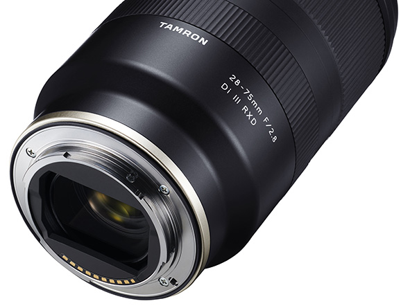 Tamron 28-75mm F2.8, robusto e protetto contro sporco e umidità Tamron 28-75mm F2.8 Di III-RXD, costruziine a prova di infiltrazioni e umidità