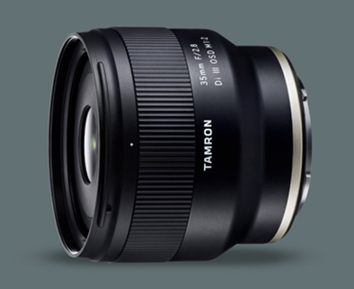 Tamron 35mm F2.8 Di III OSD M1:2, il grandangolare moderato Tamron 35mm F2.8 Di III OSD M1:2, focale grandangolare standard per tutti gli usi.