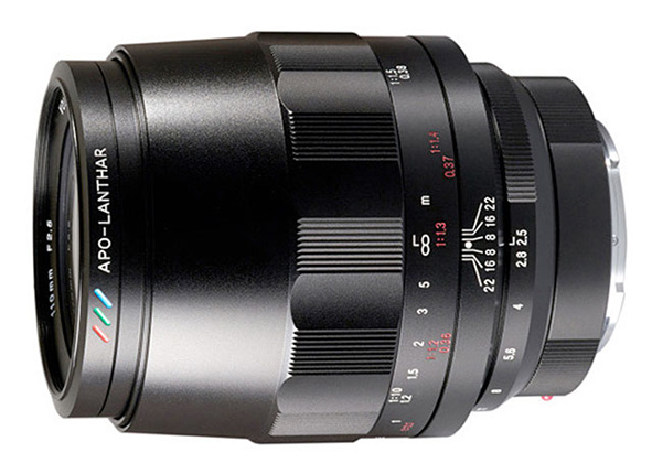 Voigtlander APO-Lanthar 110mm f2.5, per ritratto e macro Voigtlander APO-Lanthar 110mm f2.5 per mirrorless Sony E