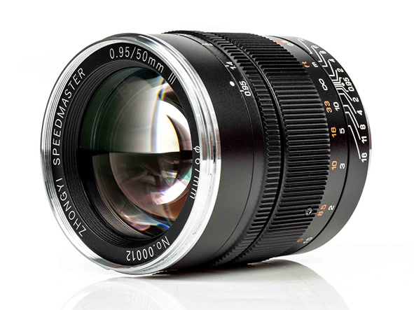 Mitakon Speedmaster 50mm F0.95 per full frame Canon RF, Sony FE e Nikon Z,