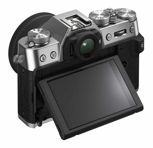 Fujifilm X-T30 II, mirrorless APS-C compatta