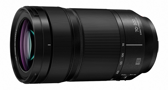 Panasonic Lumix S-R70300mm F4.5-5.6 Macro O.I.S. il nuovo Panasonic Lumix S-R70300mm F4.5-5.6 Macro O.I.S. con attacco L-Mount