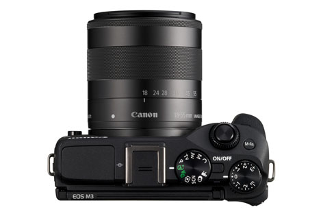 Canon EOS M3 con EF-M 18-55mm STM, ghiere e comandi da reflex